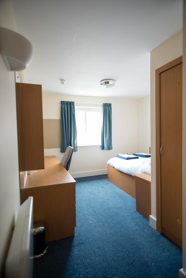 The Sidings Aparthotel Penryn Exterior foto